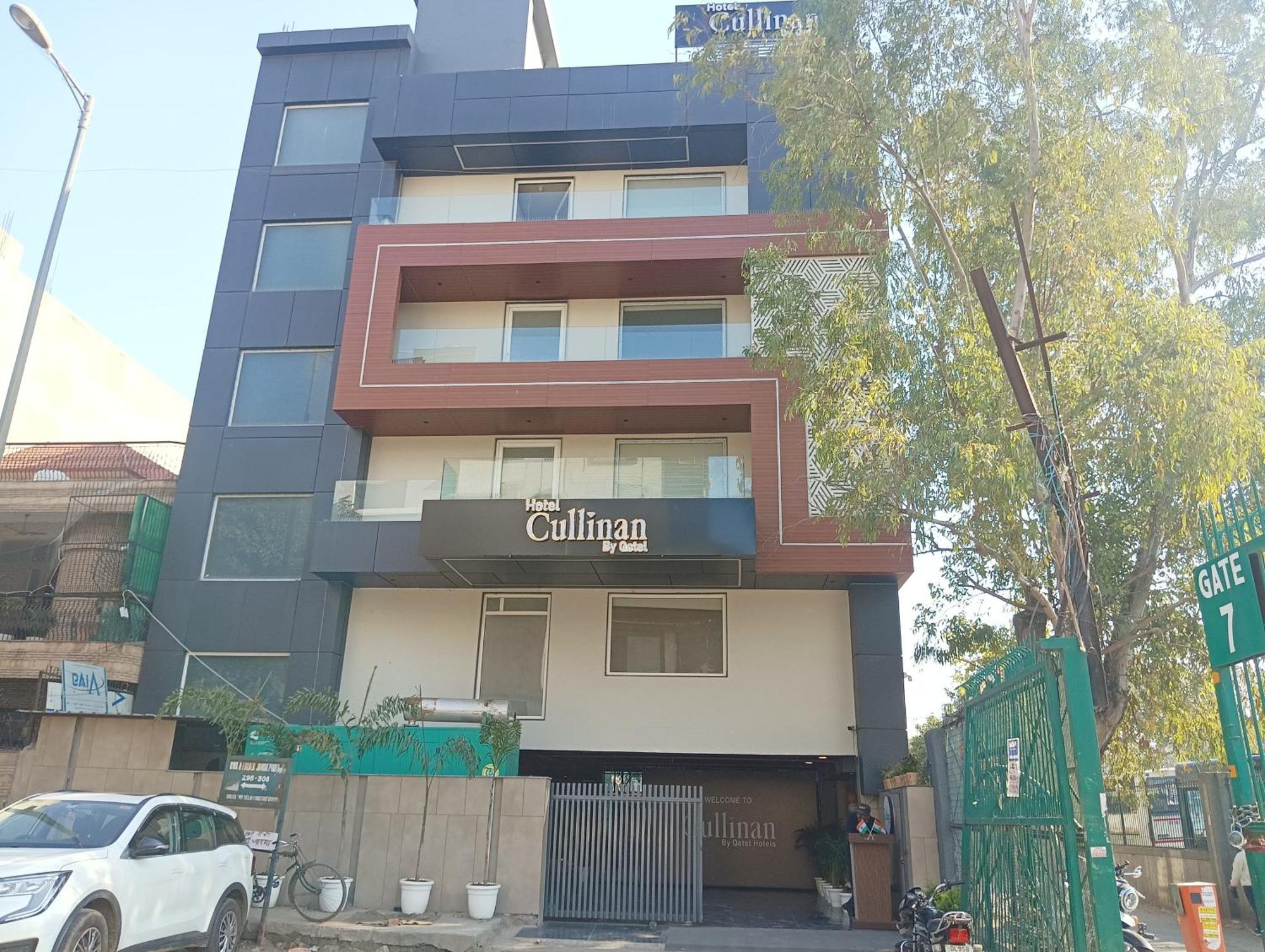 Hotel Cullinan By Qotel Janakpuri Delhi  Exterior photo
